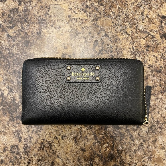 kate spade Handbags - Kate Spade Neda Grove Street Wallet